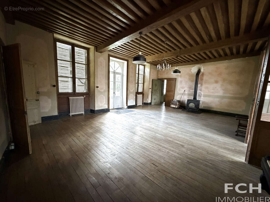 Demeure sur 2,5ha, 11 chambres 7 salles d'eau - photo 6