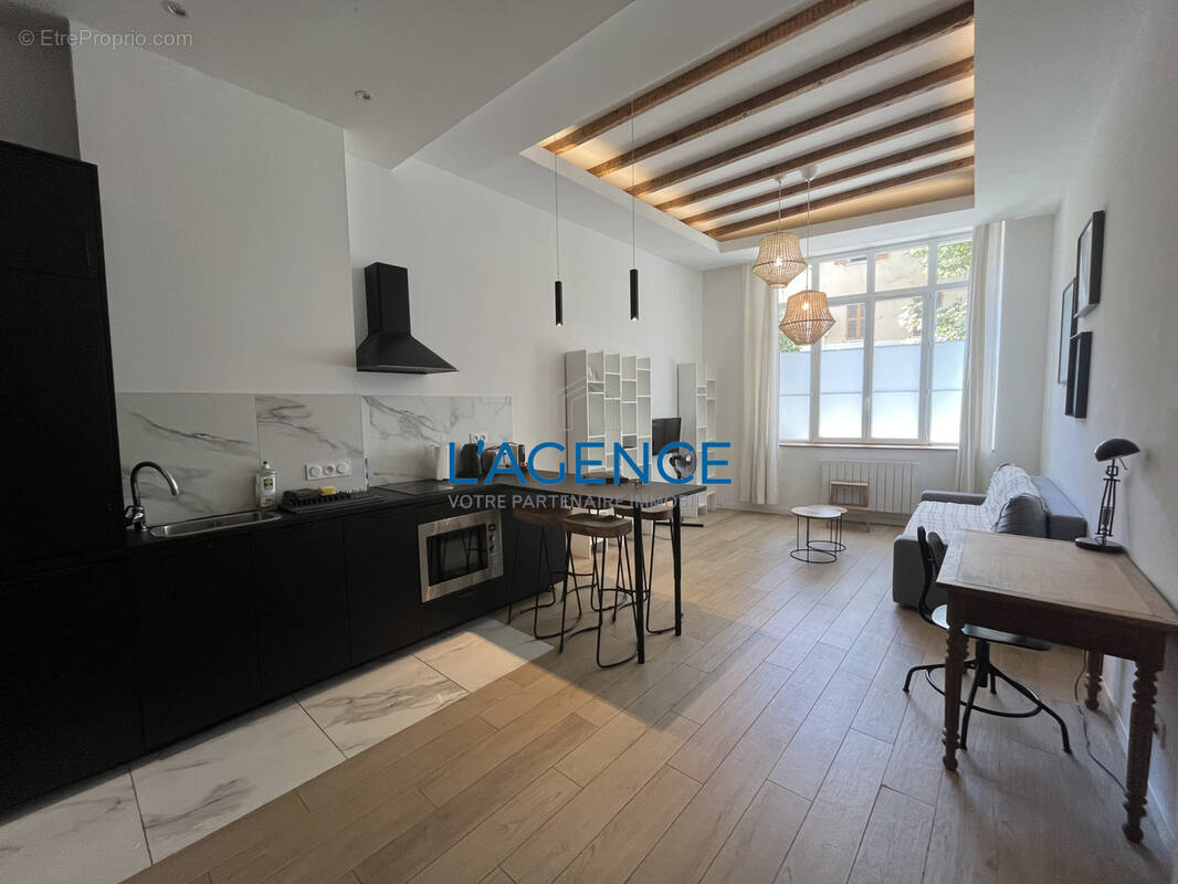 Appartement à HYERES