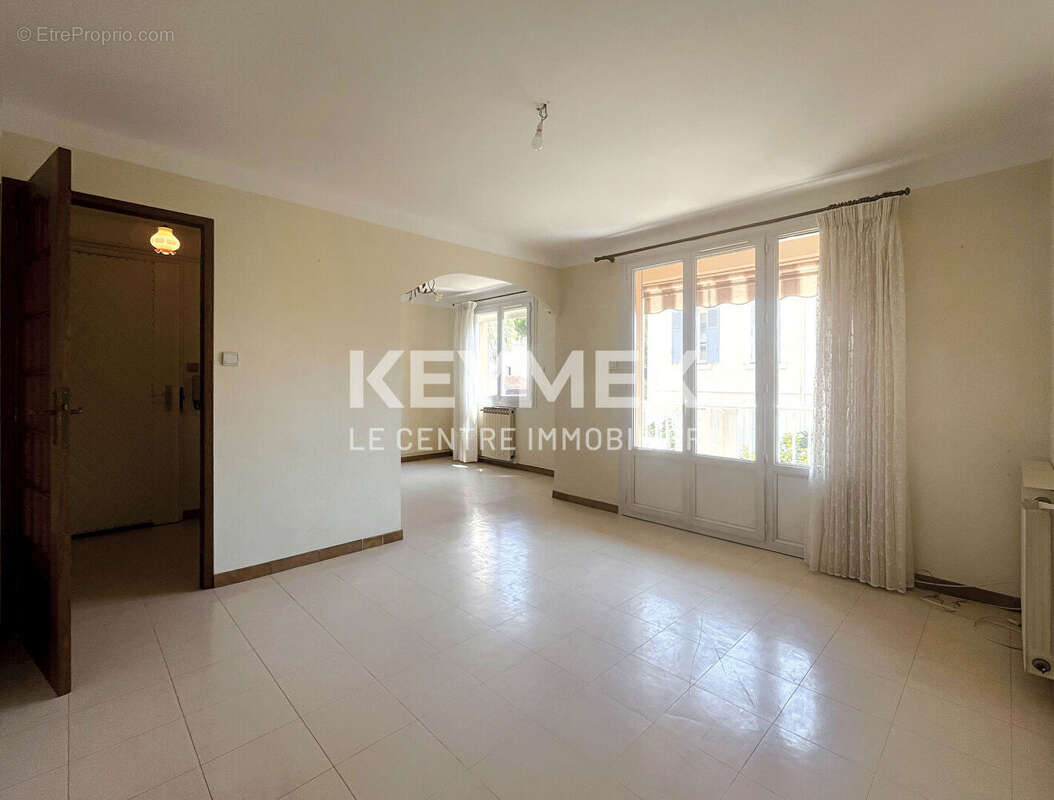 Appartement à HYERES