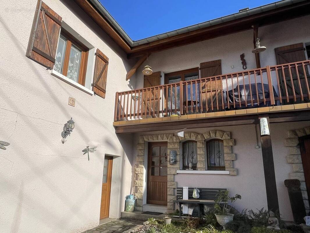 Appartement à SAINT-JOIRE