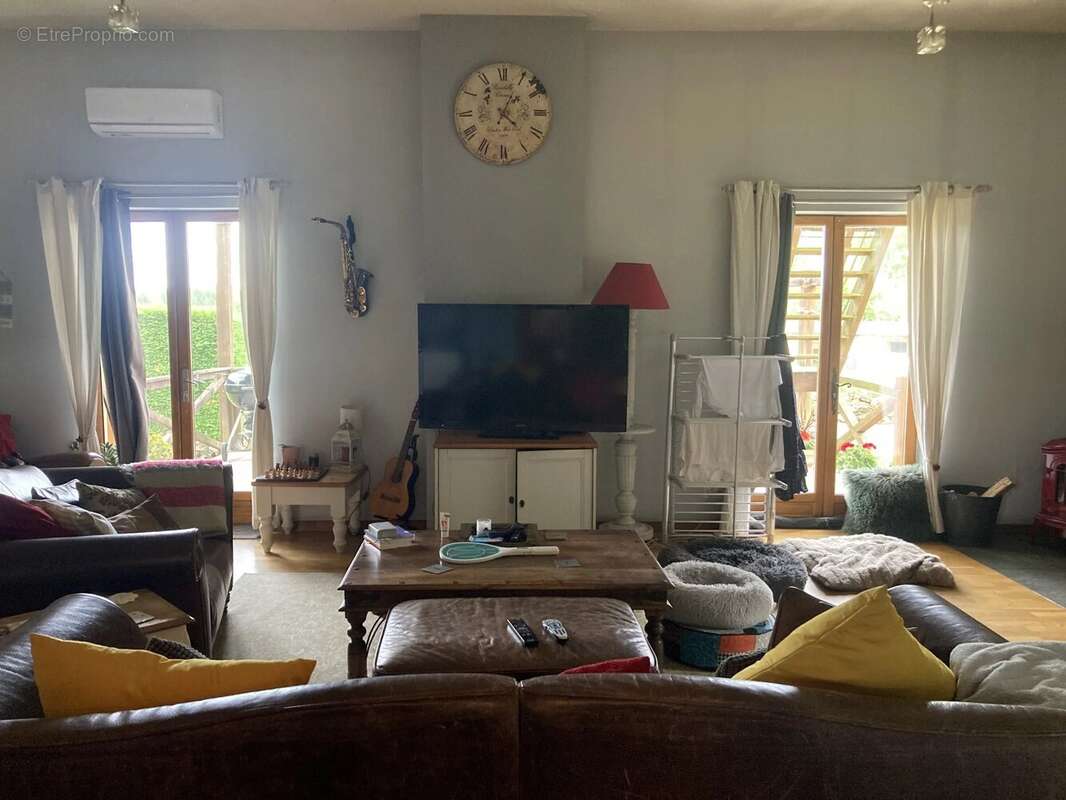 Maison à LADIGNAC-LE-LONG