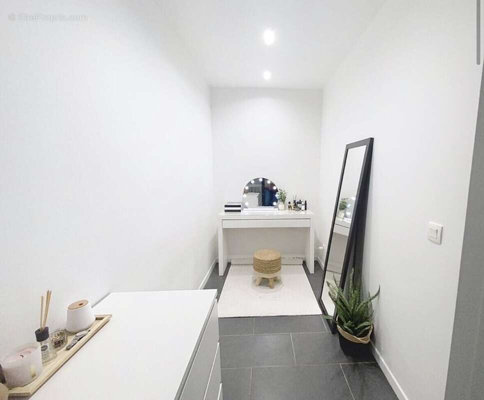 Appartement à LYON-8E