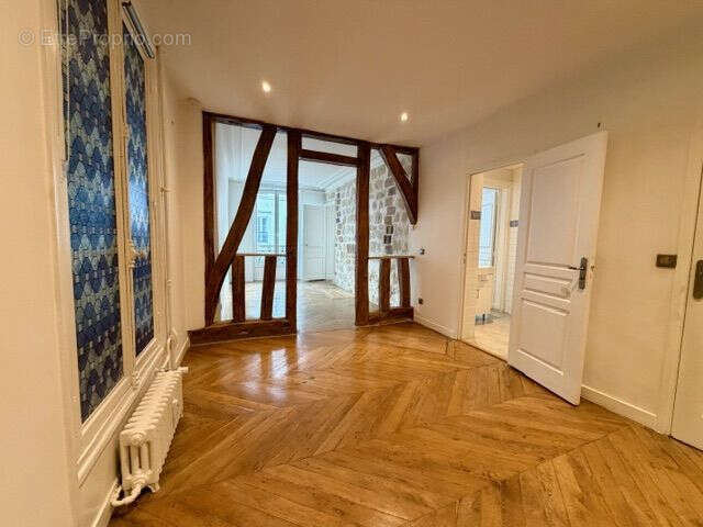 Appartement à PARIS-6E