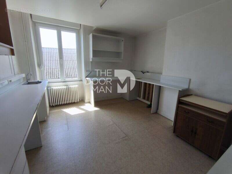 Appartement à VILLAINES-LA-JUHEL