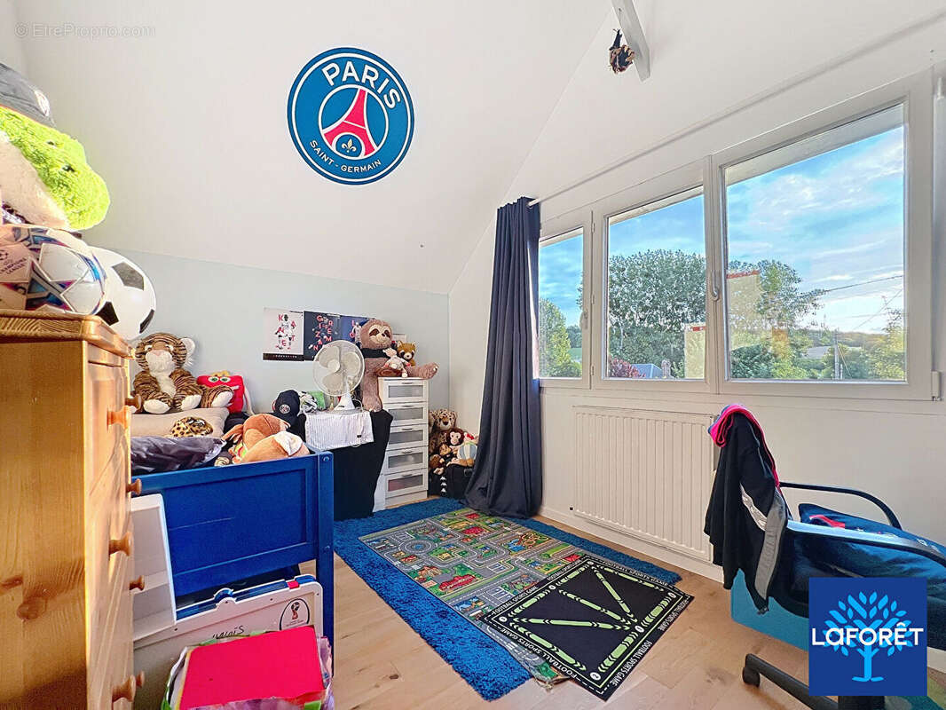 Maison  9 pièce(s) 210 m² - photo 13