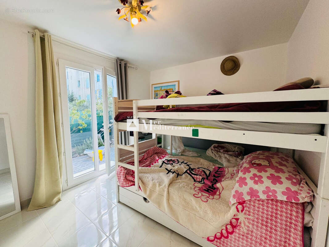 Appartement à COGOLIN