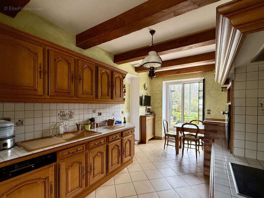 Maison à MORAINVILLIERS