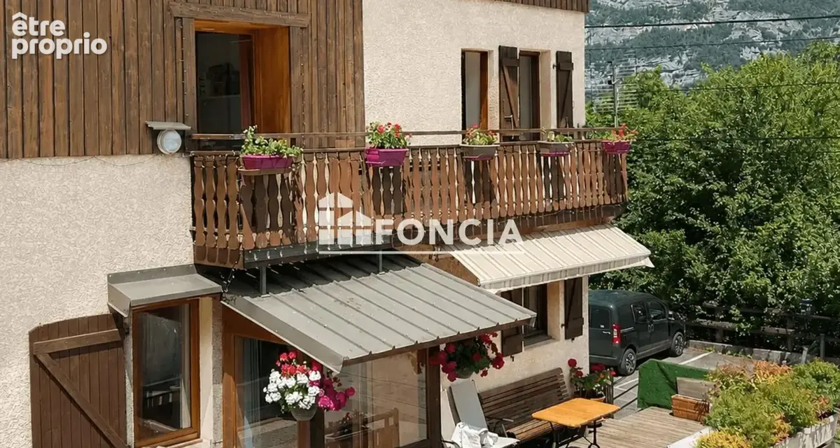 Lumineuse maison sur les hauts de Magland - photo 2