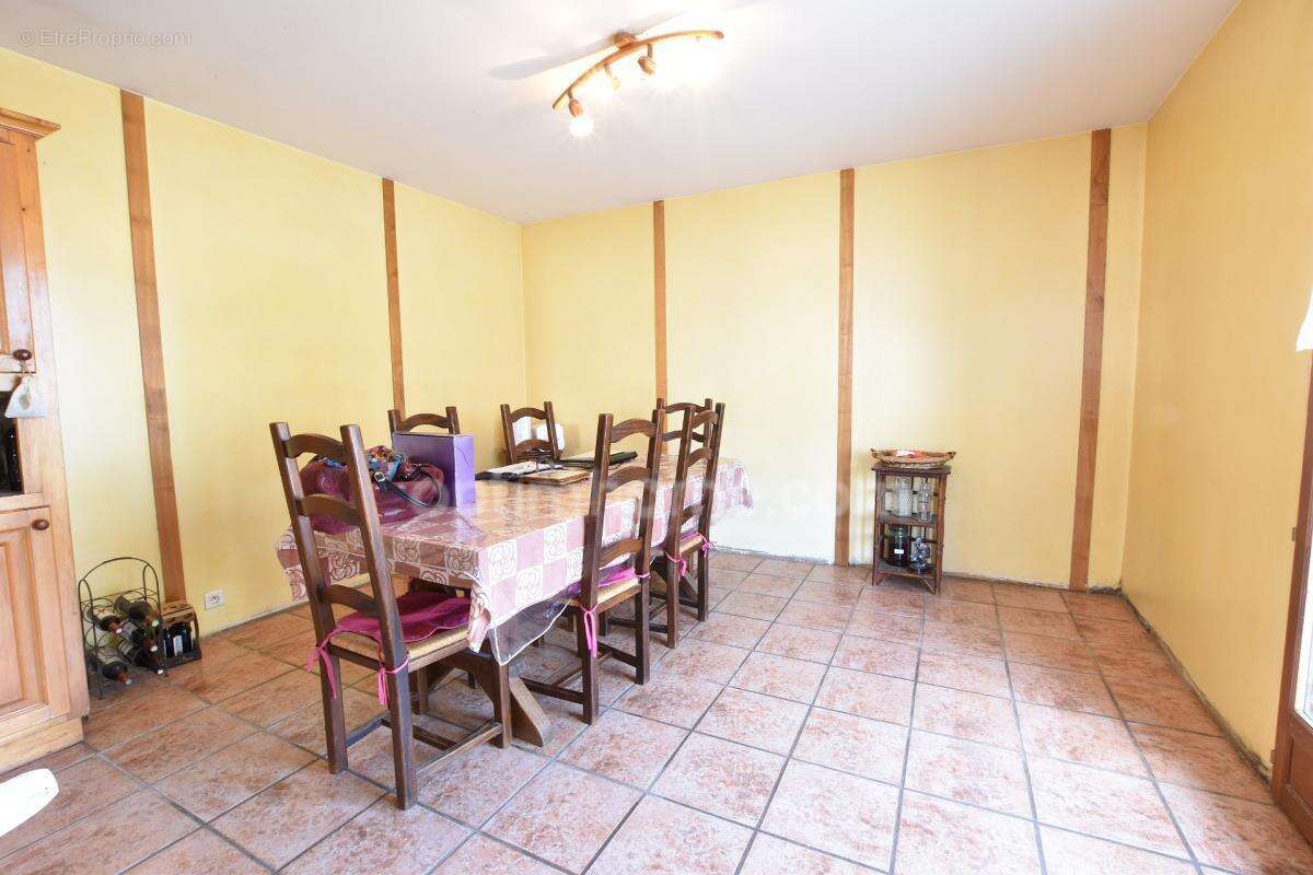 Maison à vendre 5 pièces DOMAIZE (63) - photo 10