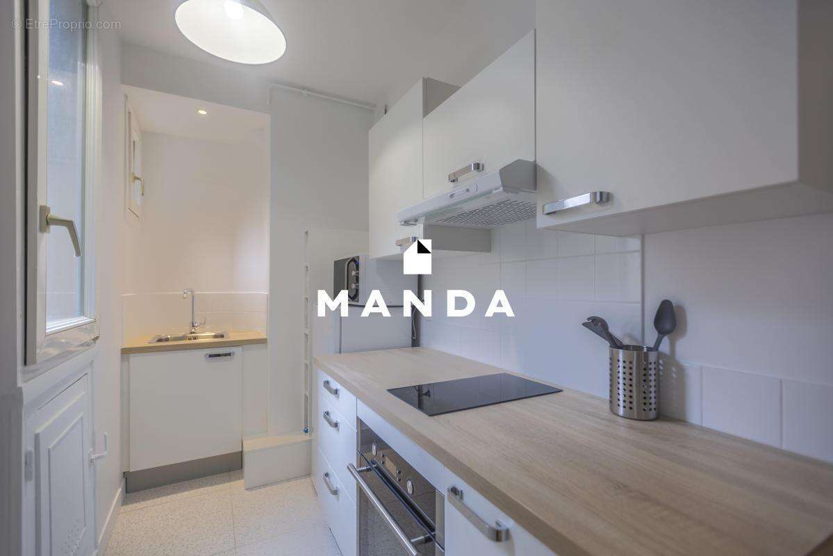 Appartement à PARIS-20E