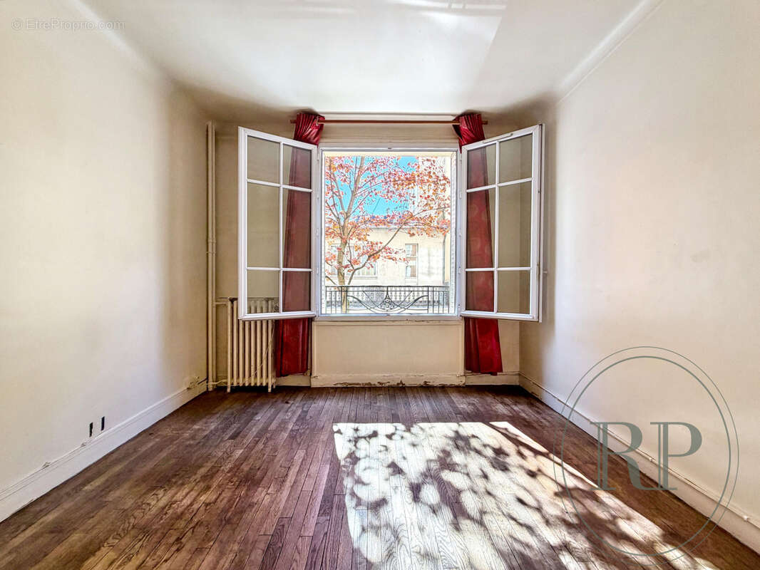 Appartement à LEVALLOIS-PERRET