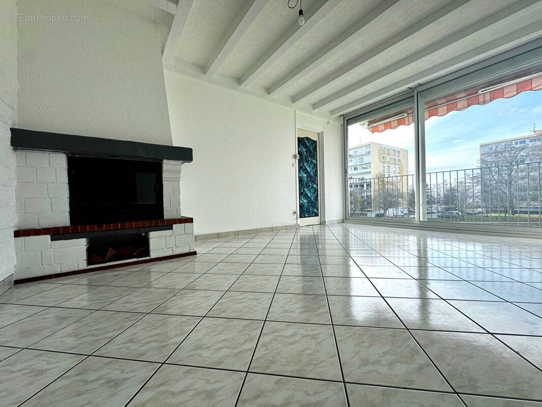 Appartement à CHEVIGNY-SAINT-SAUVEUR