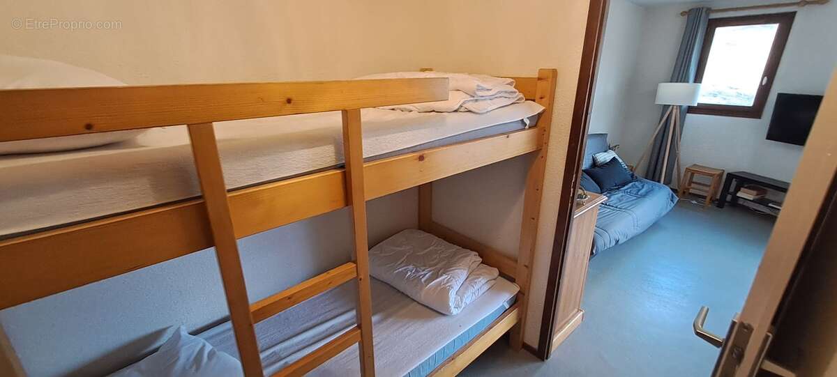 Appartement à MORILLON