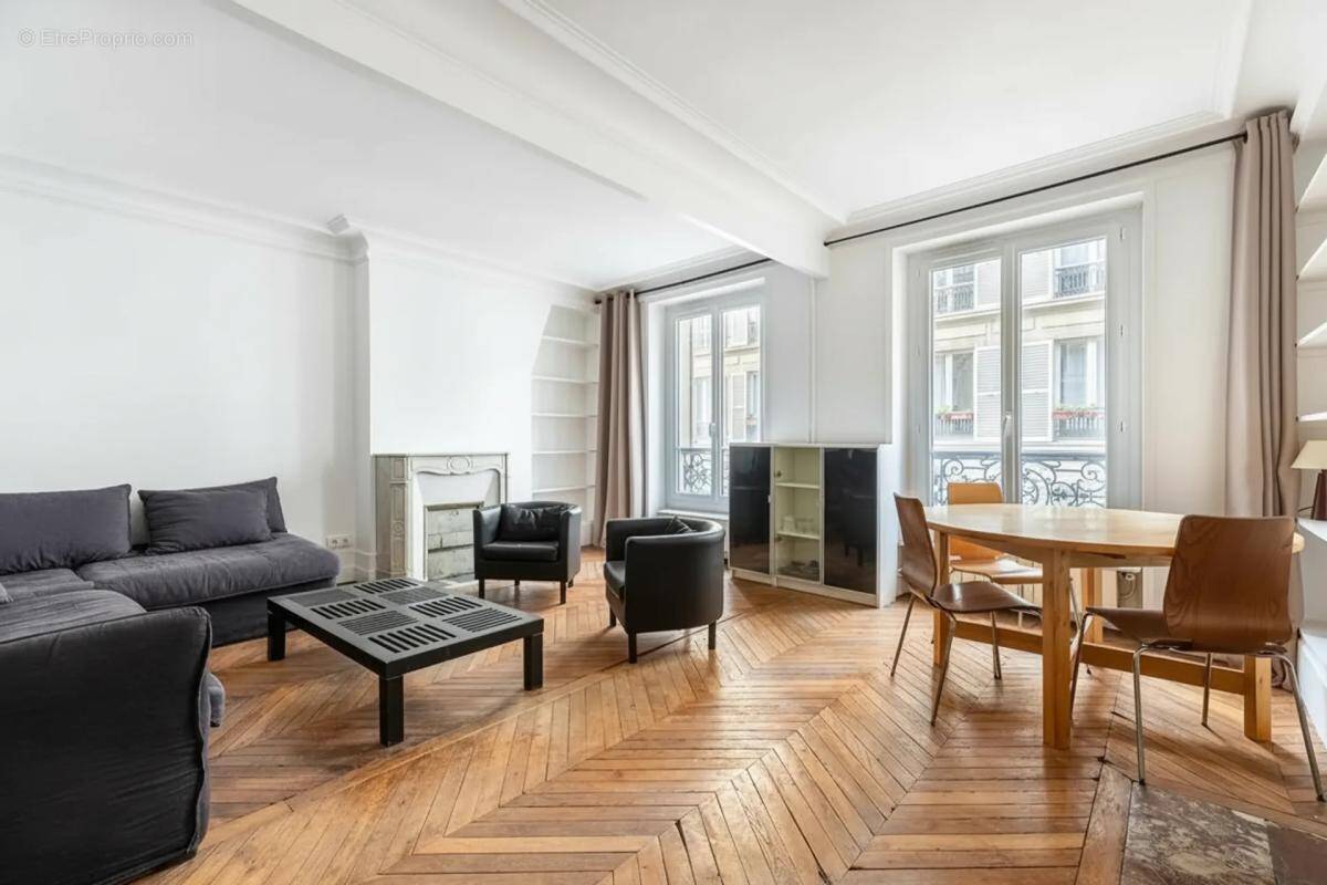 Appartement à PARIS-4E