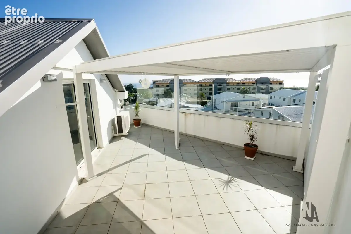 Appartement T4 de 100m2 -vue mer panoramique-la Bretagne Saint-Denis - photo 8