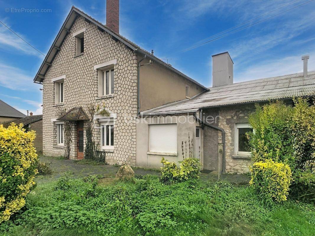 Maison à GONDREVILLE