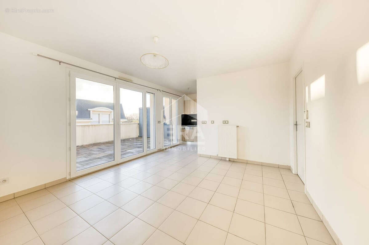 Appartement à EMERAINVILLE