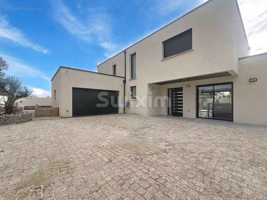 Maison à VILLARS-LES-DOMBES