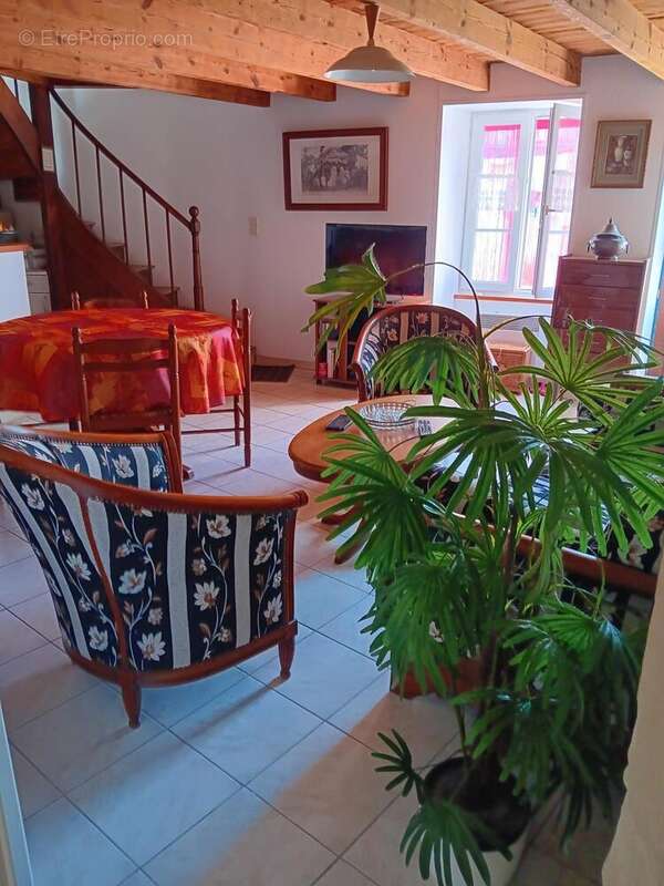 Photo 2 - Maison à MORTAGNE-SUR-GIRONDE