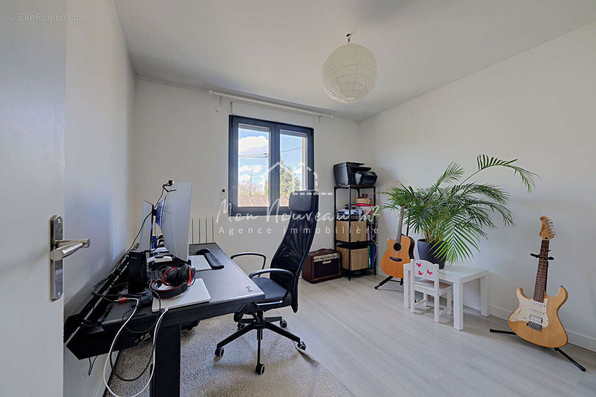 Maison à NOISY-LE-GRAND