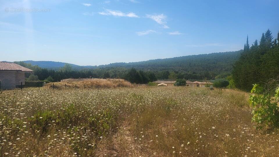 Terrain à CAMPS-LA-SOURCE