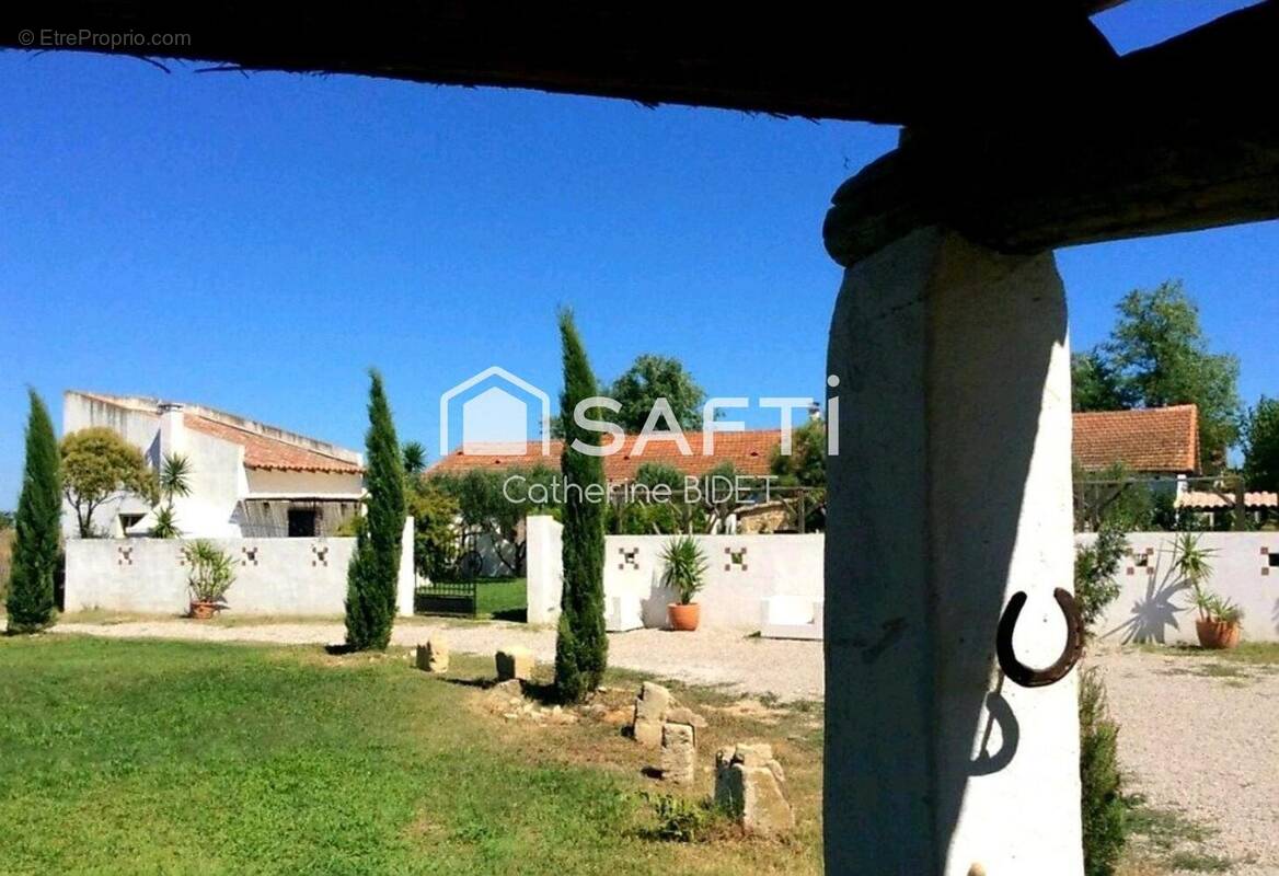 Photo 1 - Maison à VESTRIC-ET-CANDIAC