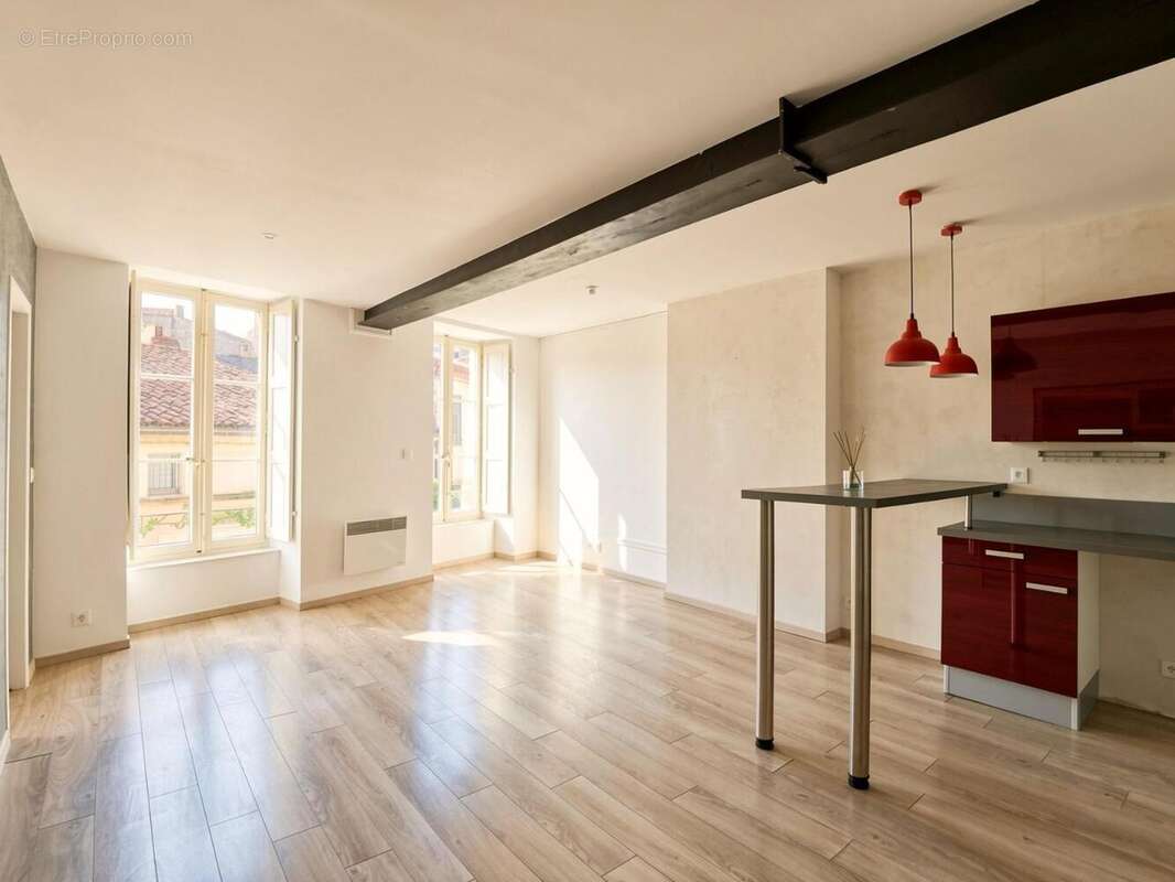   - Appartement à AUBENAS