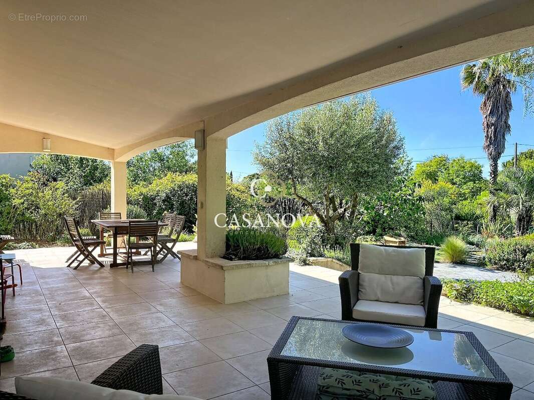 Villa à vendre à Laurens avec grand jardin paysager - photo 4