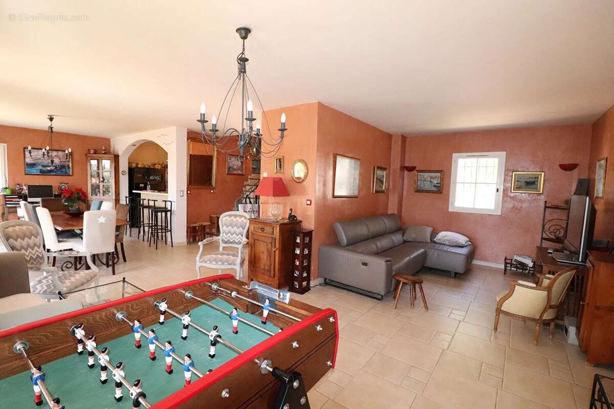 Maison à LA CADIERE-D'AZUR