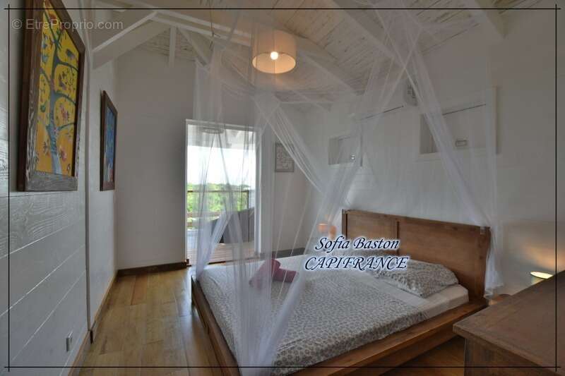 Maison à LES TROIS-ILETS