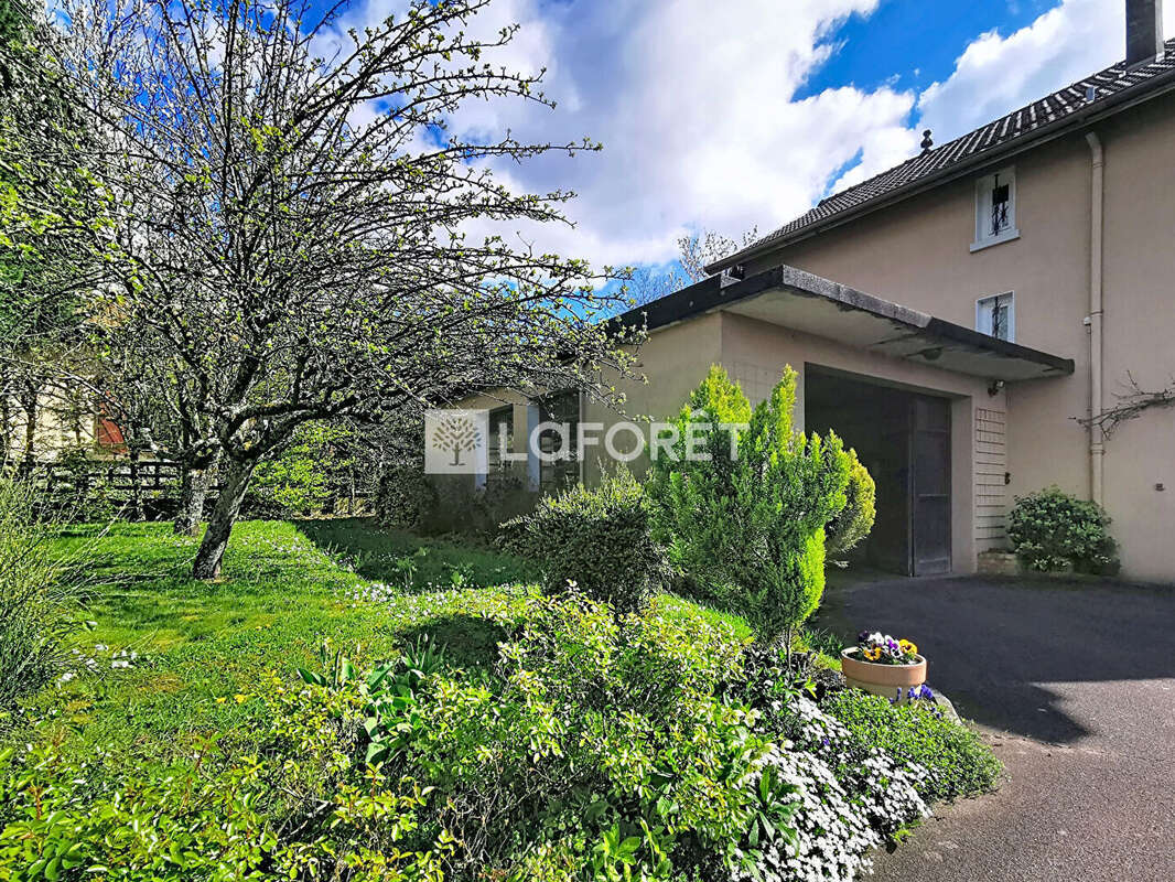 Maison à NEUVILLE-SUR-SAONE