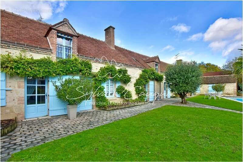 Maison à BRAY-EN-VAL