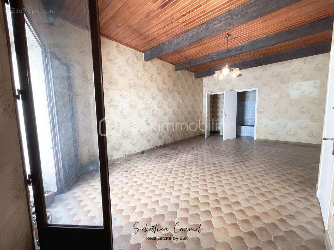 Maison de village à rénover env. 65 m² · Garage voûté + greniers · Cournonterral 34660 - photo 6