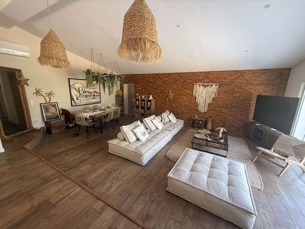 Villa Roquebrune Sur Argens 4 pièce(s) 150 m2 - photo 18
