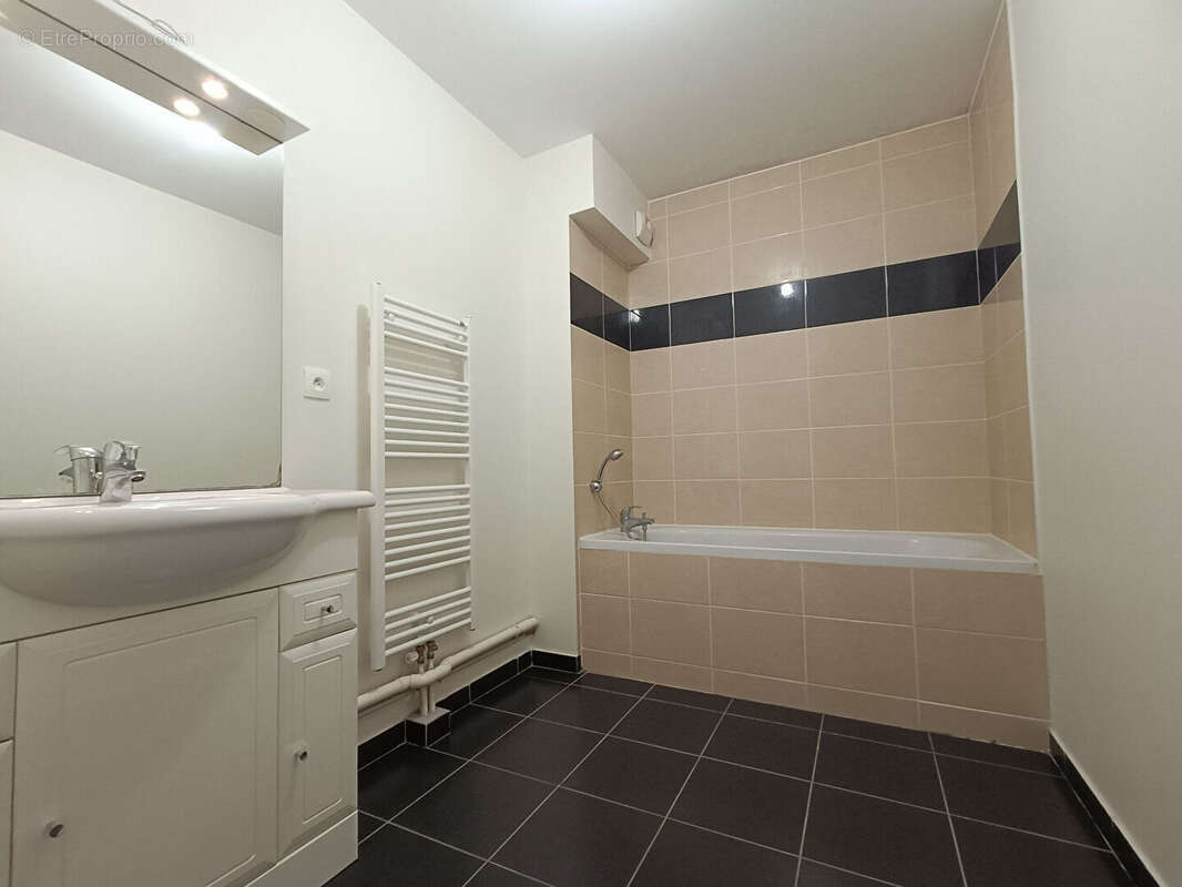 Appartement 65m² à la riche - photo 8