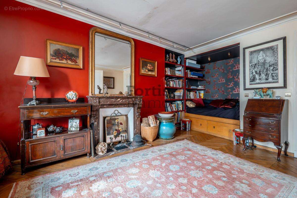 Appartement à PARIS-6E