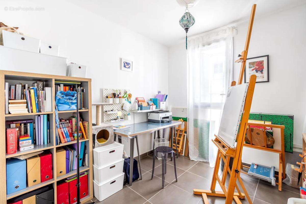Appartement de 61m2 à Toulon avec balcon - garage possible - photo 9