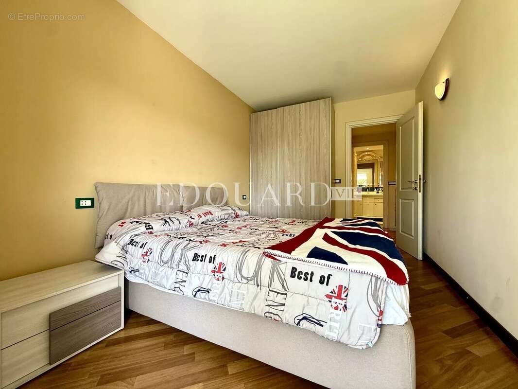Appartement à ROQUEBRUNE-CAP-MARTIN