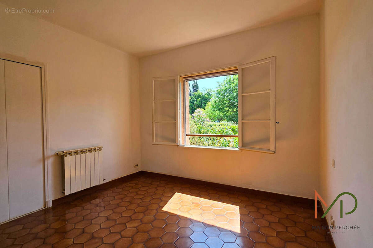 Maison Draguignan 5 pièce(s) 165 m2 - photo 12