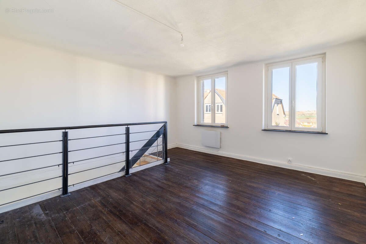 Appartement à SAINT-PRIVAT-LA-MONTAGNE