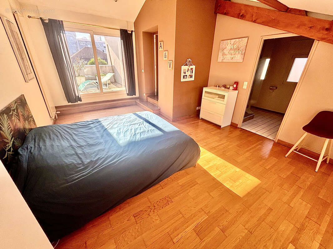 Maison à SAINT-ETIENNE