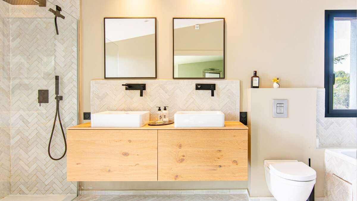 Saint-Marc-Jaumegarde — 342 m² habitables, dont 265 m² de plain-pied, à 7,8 km du Cours Mirabeau - photo 13