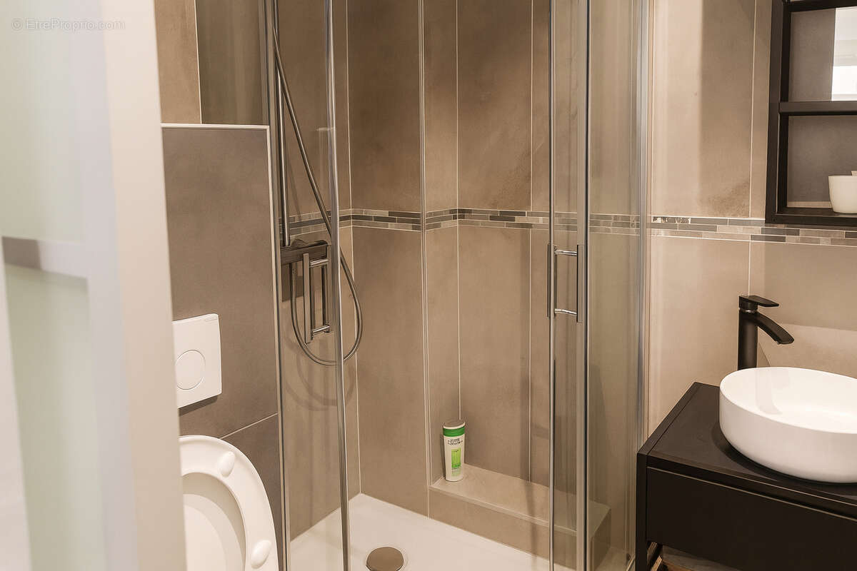 Appartement à MARSEILLE-5E
