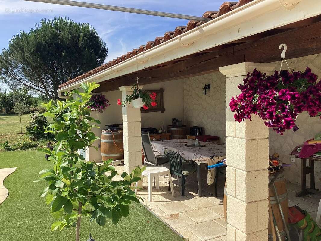 Maison à MONTPON-MENESTEROL