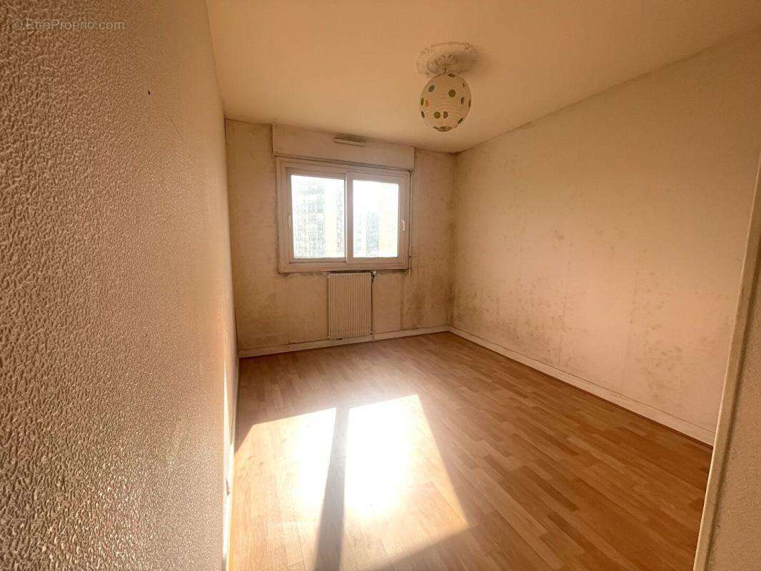 Appartement t3 bon etat - photo 8