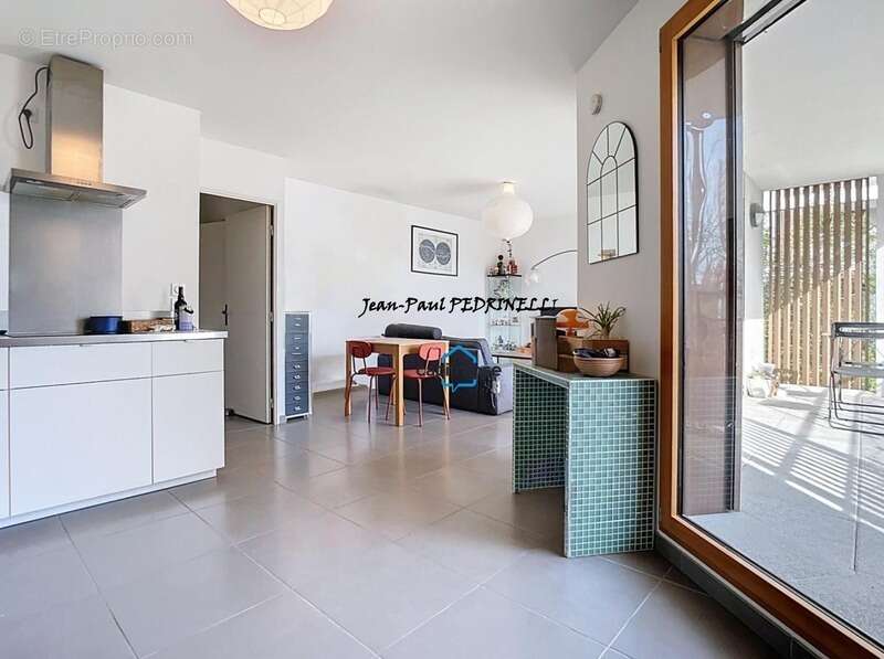 Appartement à LYON-8E