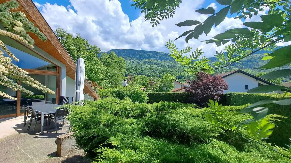 Maison à VAULNAVEYS-LE-HAUT