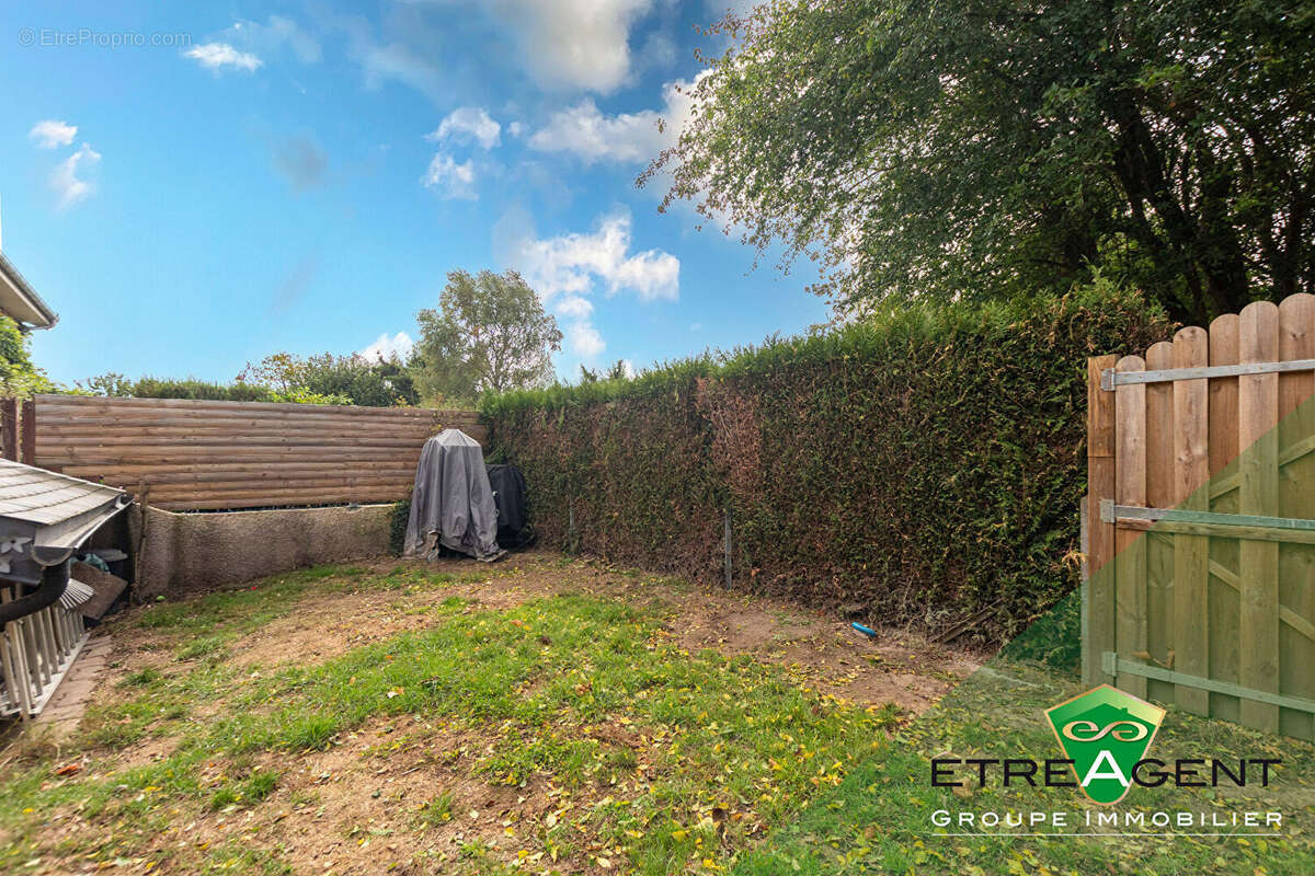 Maison à LES BAUX-SAINTE-CROIX