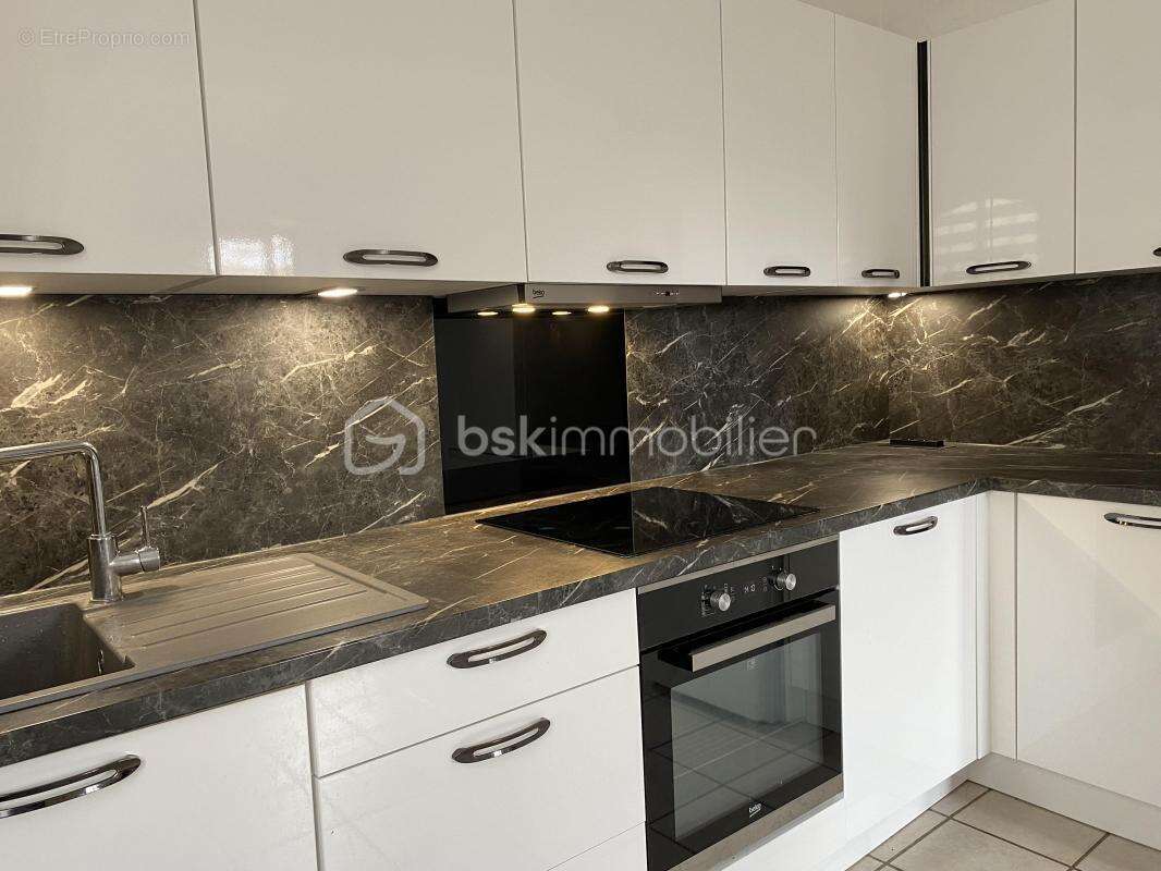 Appartement à CORBEIL-ESSONNES