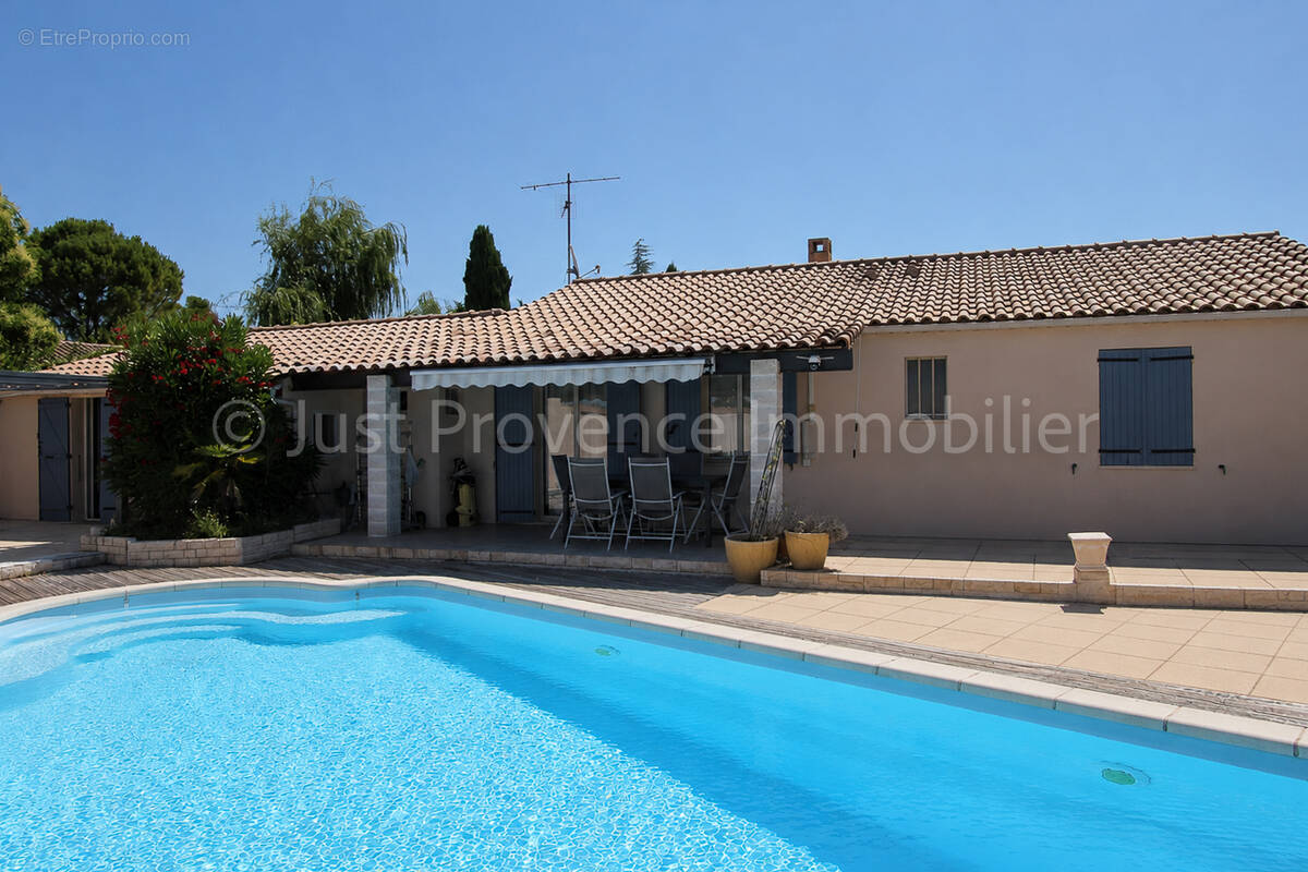 Maison à CAROMB